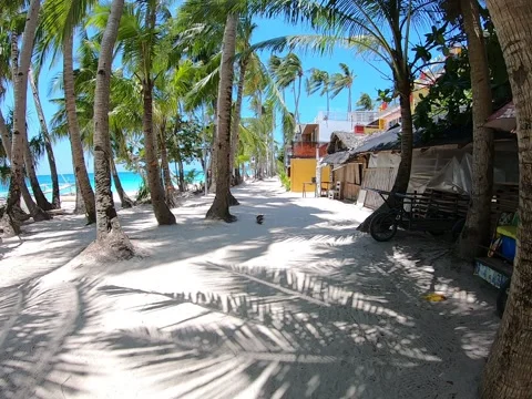 White beach pathway during lockdown. Boracay. Western Visayas. Philippines Stockbeeldmateriaal 139092753