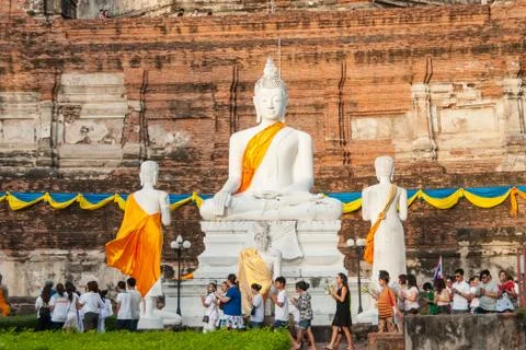 White Buddha image Fotos de archivo