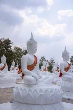 White buddha statue Stock Photos
