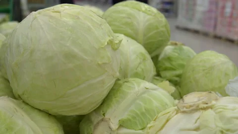 White cabbage on the counter of the supermarket. Видео 148117215