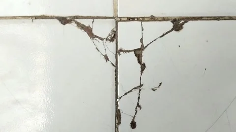 White ceramic floor tiles broken Видео 308770843