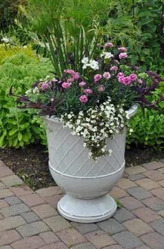White ceramic flowerpot Foto stock