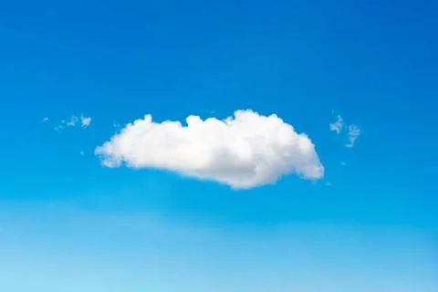 White cloud on blue sky Cloud on blue sky, one white cloud and sky backgro... Foto stock