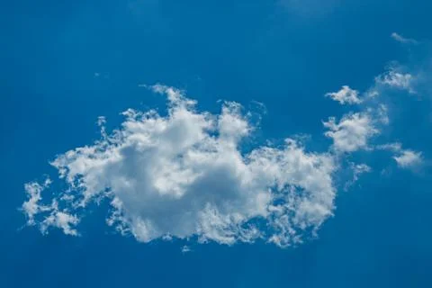 White cloud in the blue sky Foto stock