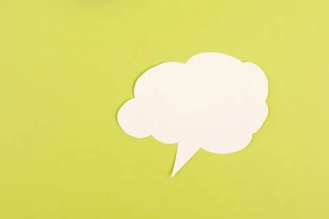 White cloud on a green background, empty copy space for text, communication and 스톡 사진