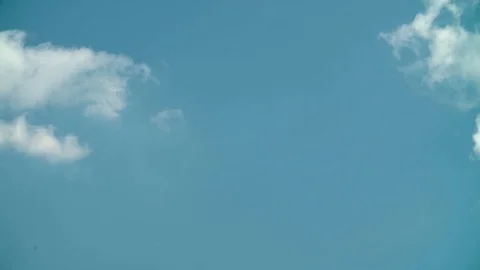 White Cloud In The Sky Vídeos de archivo 113067107