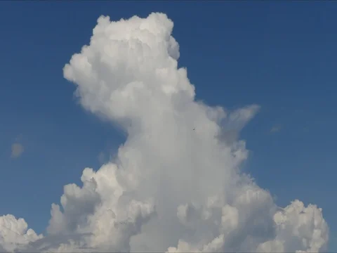 White Clouds &amp;amp; Blue Sky, Flight over clouds, loop-able, cloudscape, 스톡 동영상 80495399