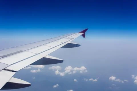 White clouds and blue sky 库存照片