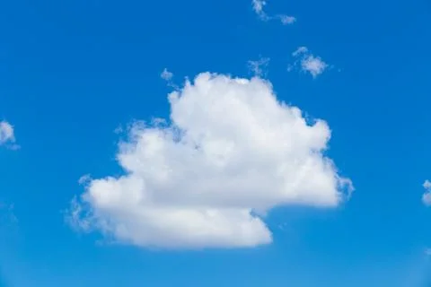 White clouds in the blue sky Foto stock