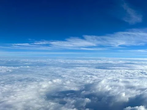 White clouds in the blue sky Foto stock
