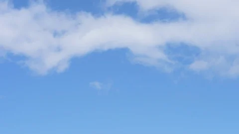 White Clouds in a Blue Sky (x10 time lapse) Video stock 103201448