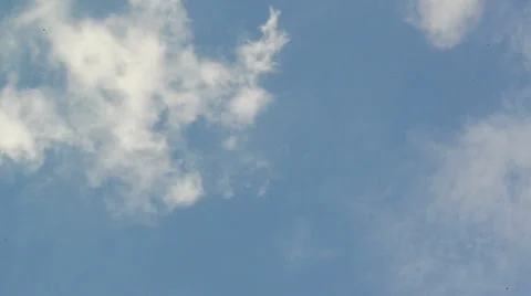 White clouds moving 库存影片 34132458