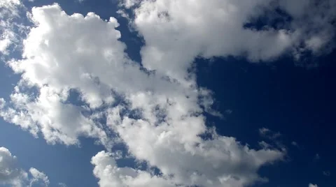 White clouds swimming on sky. Stock-Footage 43217562