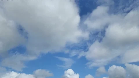 White Clouds time-lapse series Video stock 219525402
