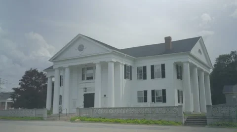 White Colonial Building Stockbeeldmateriaal 54178416