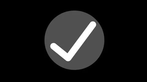 White color simple check mark circle fill animation with black background Видео 301617453