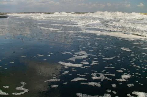 White crashing waves Stock Photos