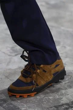  Off-White Fall Winter 2020 at Paris Fashion Week Off-White Fall Winter 20... 스톡 사진