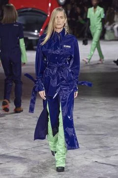  Off-White Fall Winter 2020 at Paris Fashion Week Off-White Fall Winter 20... Foto stock