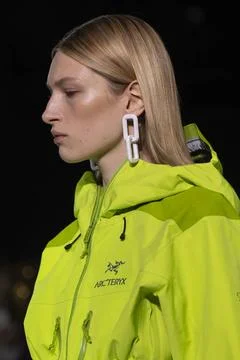  Off-White Fall Winter 2020 at Paris Fashion Week Off-White Fall Winter 20... Stock Photos