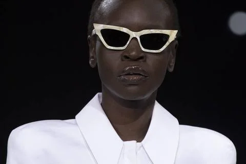  Off-White Fall Winter 2020 at Paris Fashion Week Off-White Fall Winter 20... Stock-Fotos