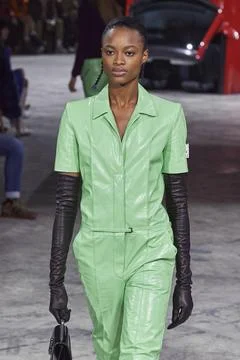  Off-White Fall Winter 2020 at Paris Fashion Week Off-White Fall Winter 20... 스톡 사진