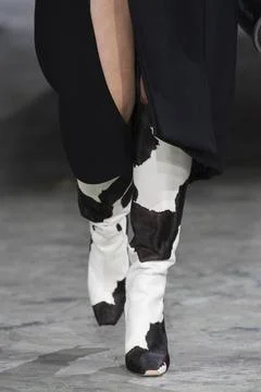  Off-White Fall Winter 2020 at Paris Fashion Week Off-White Fall Winter 20... Stock-Fotos