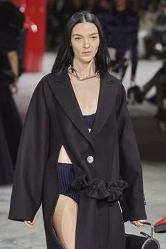  Off-White Fall Winter 2020 at Paris Fashion Week Off-White Fall Winter 20... Foto stock