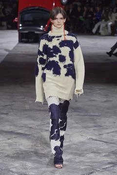  Off-White Fall Winter 2020 at Paris Fashion Week Off-White Fall Winter 20... 스톡 사진