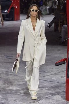  Off-White Fall Winter 2020 at Paris Fashion Week Off-White Fall Winter 20... Stockfoto's