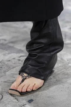  Off-White Fall Winter 2020 at Paris Fashion Week Off-White Fall Winter 20... Foto stock