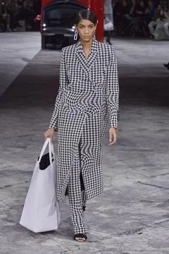  Off-White Fall Winter 2020 at Paris Fashion Week Off-White Fall Winter 20... Stock-Fotos