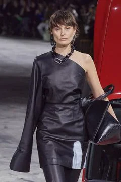  Off-White Fall Winter 2020 at Paris Fashion Week Off-White Fall Winter 20... Foto stock
