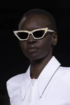  Off-White Fall Winter 2020 at Paris Fashion Week Off-White Fall Winter 20... 스톡 사진