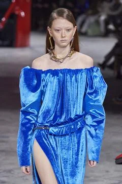  Off-White Fall Winter 2020 at Paris Fashion Week Off-White Fall Winter 20... Stock-Fotos