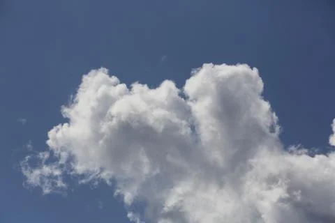 White fluffy clouds in the sky. Stock-Fotos