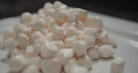 White fresh mozzarella on ceramic white plate Stock-Footage 105303057