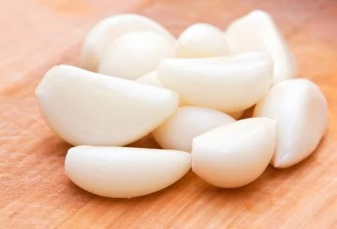 White garlic cloves Stock-Fotos