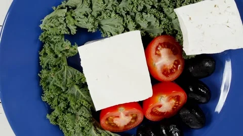 White goat cheese on blue plate Vídeos de archivo 59544853