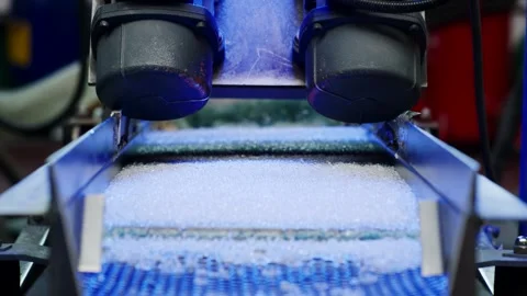 White Granulate on Vibrating Conveyor Screen, Processing Plant, Close Up Shot Vídeo Stock 341301302