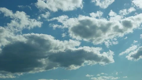 White Gray Puffy Cumulus Clouds in the Blue Sky on Sunny Day, Time Lapse. Cloud  Video stock 195296475