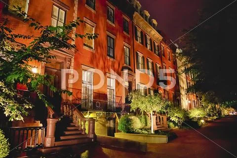 White house administrative buildings in the night Stock Photos