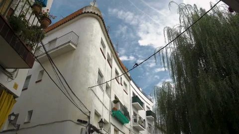 White House With Interesting Geometry. View From The Bottom Up Stock Footage 100708398