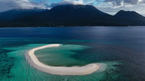 White Island Drone with Volcano, Camiguin Philippines – Turquoise Waters 4K Stock-Footage 328394047