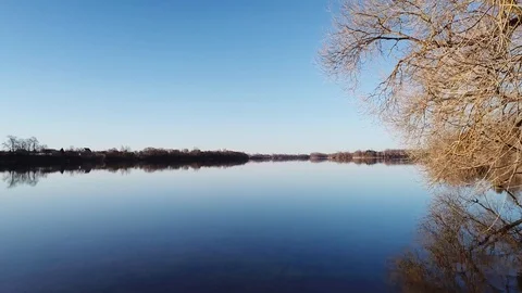White Lake Spring Landscape Vidéo 105851082