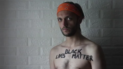 White man expresses support for African Americans people. Stop Racism. 스톡 동영상 131555372