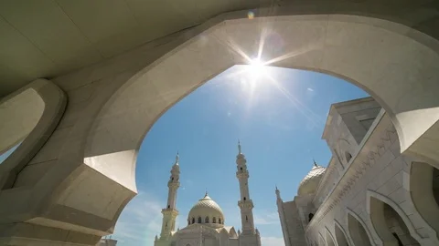 White Mosque Dolly Hyperlapse. Tatarstan, Bulgar 스톡 동영상 83428446