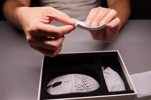 White new wireless computer mouse flat lay with led lights Foto stock