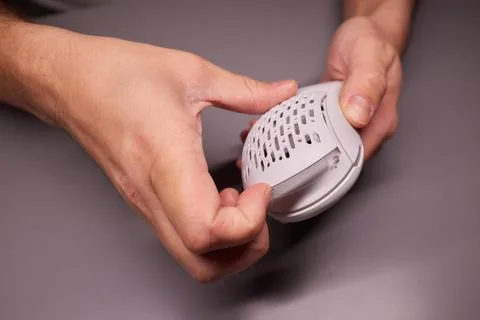 White new wireless computer mouse flat lay with led lights Foto stock