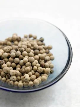 White  peppercorns 스톡 사진